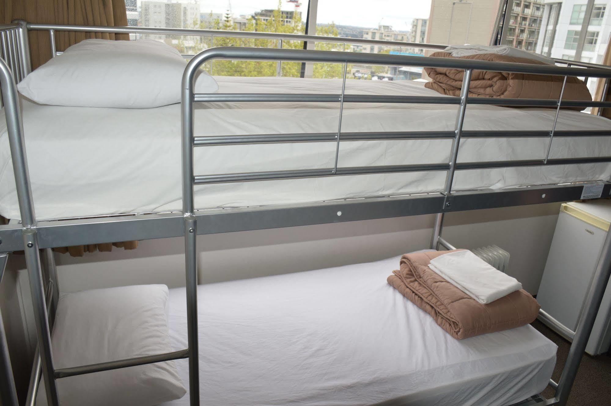 Ymca Hostel Окленд Экстерьер фото